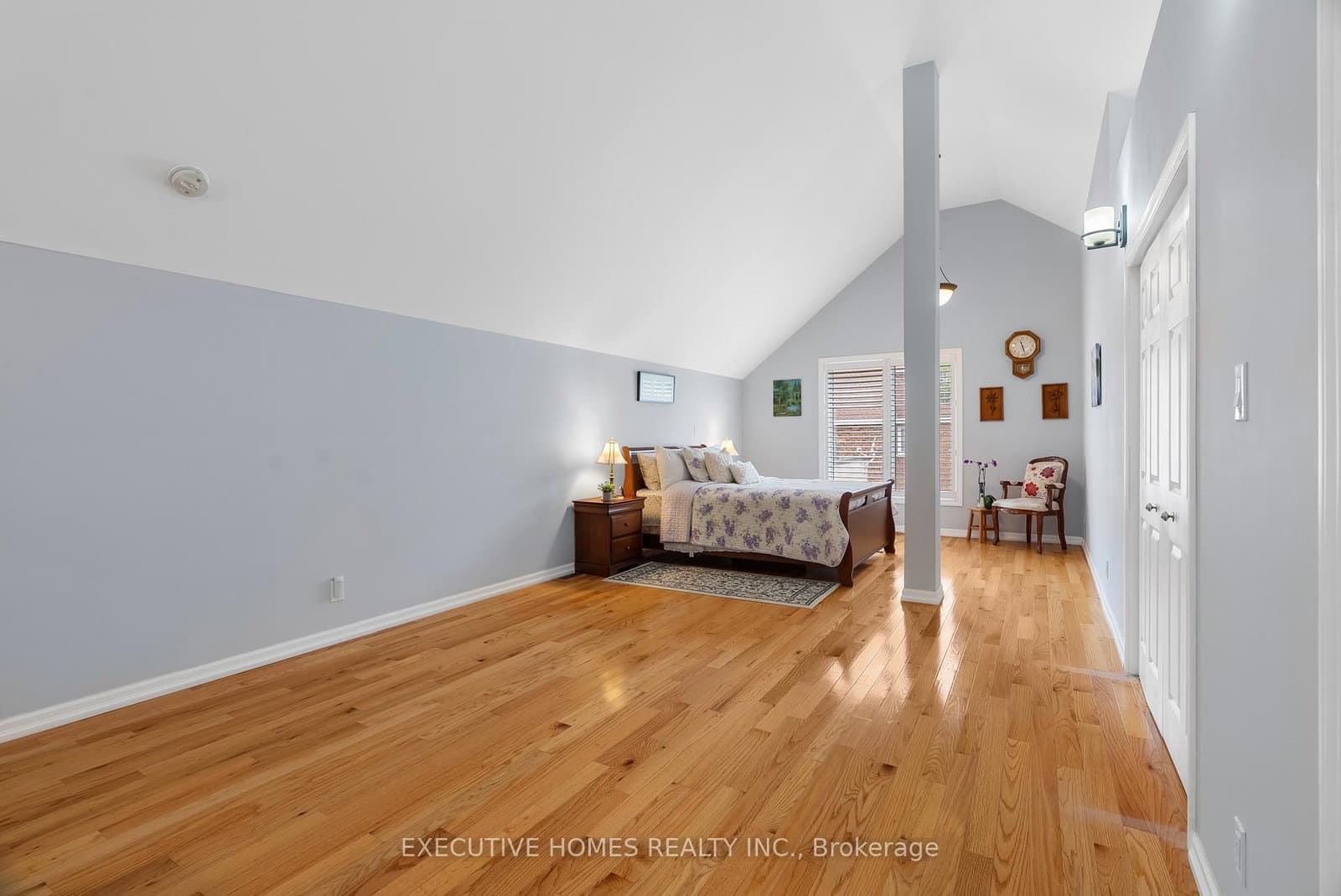 582 Upper James Street thumbnail 18