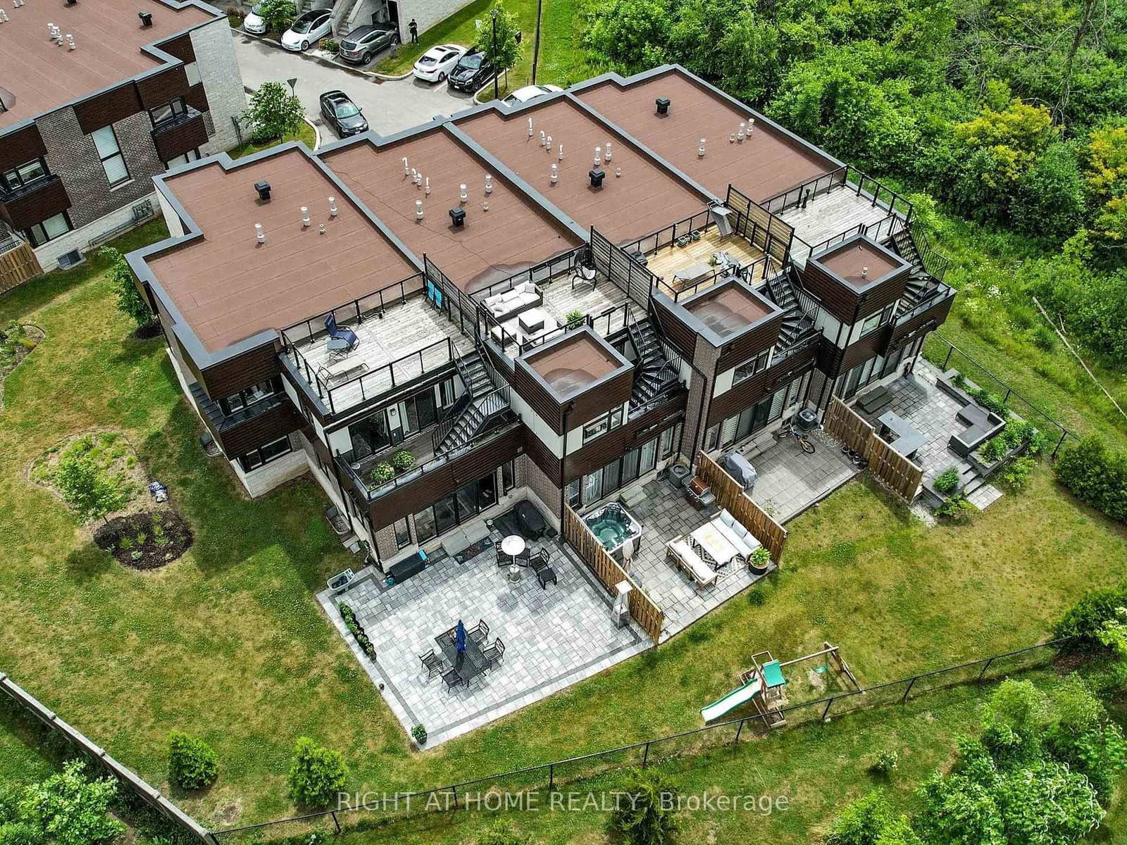 35 Midhurst Heights, Unit 30 thumbnail 49