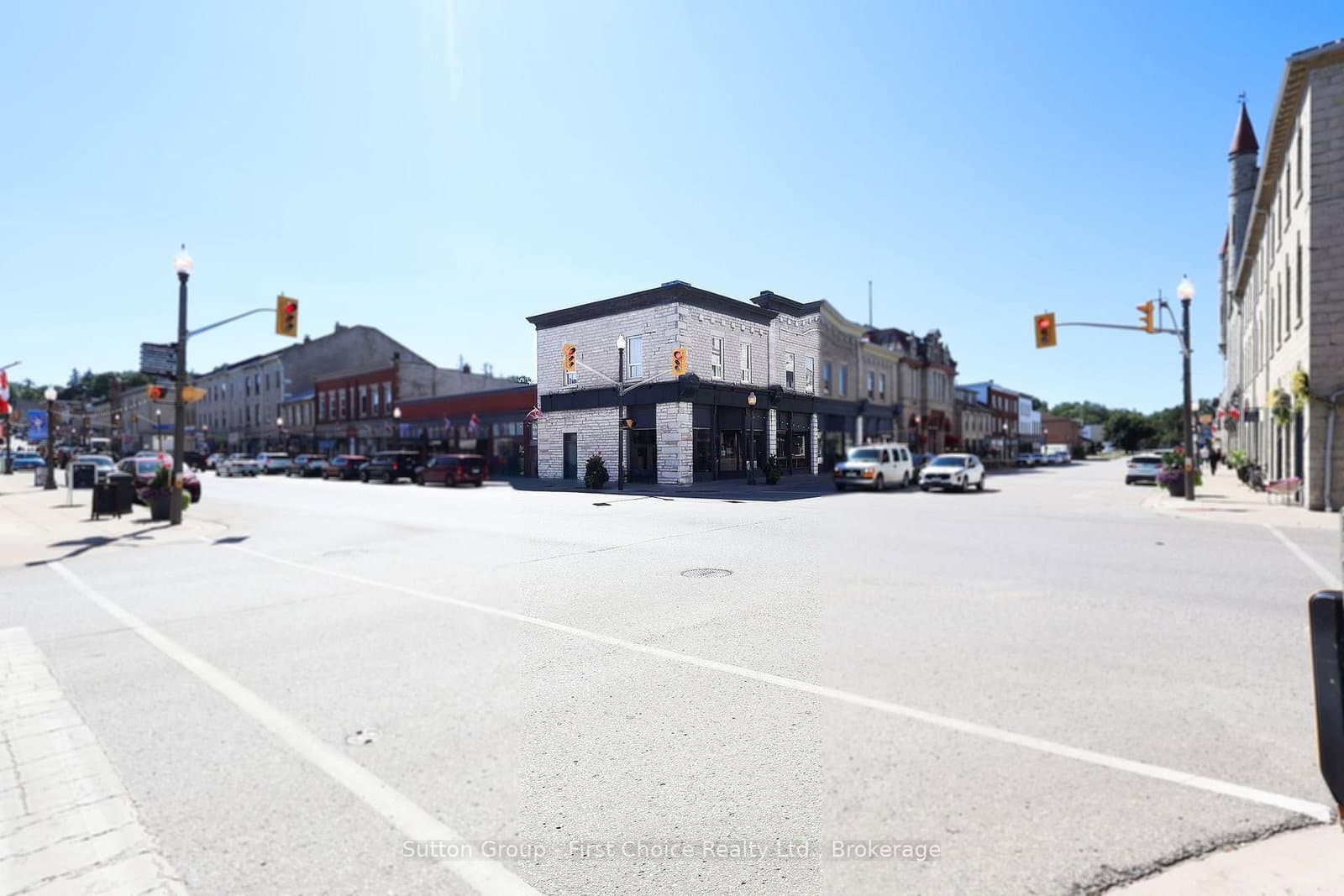100 Queen Street E thumbnail 3