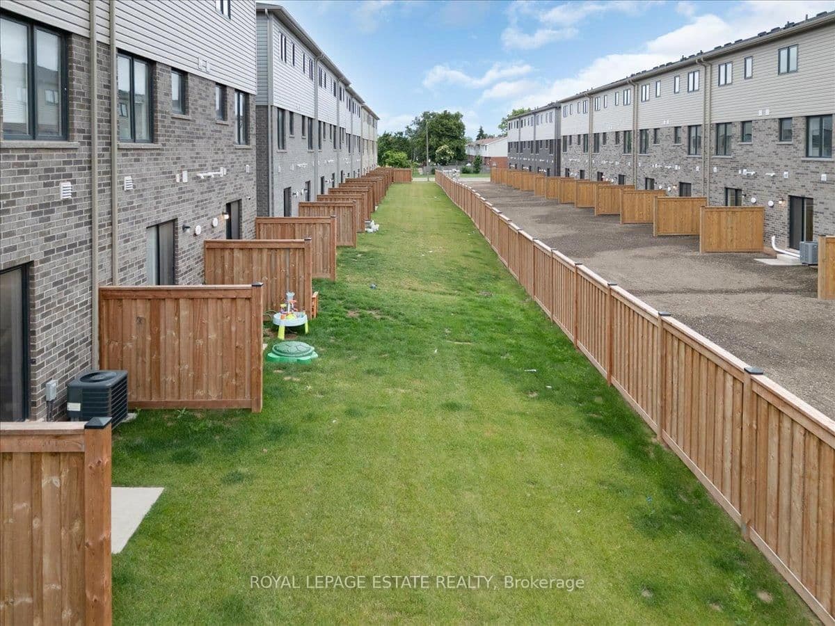 39 Radison Lane thumbnail 29