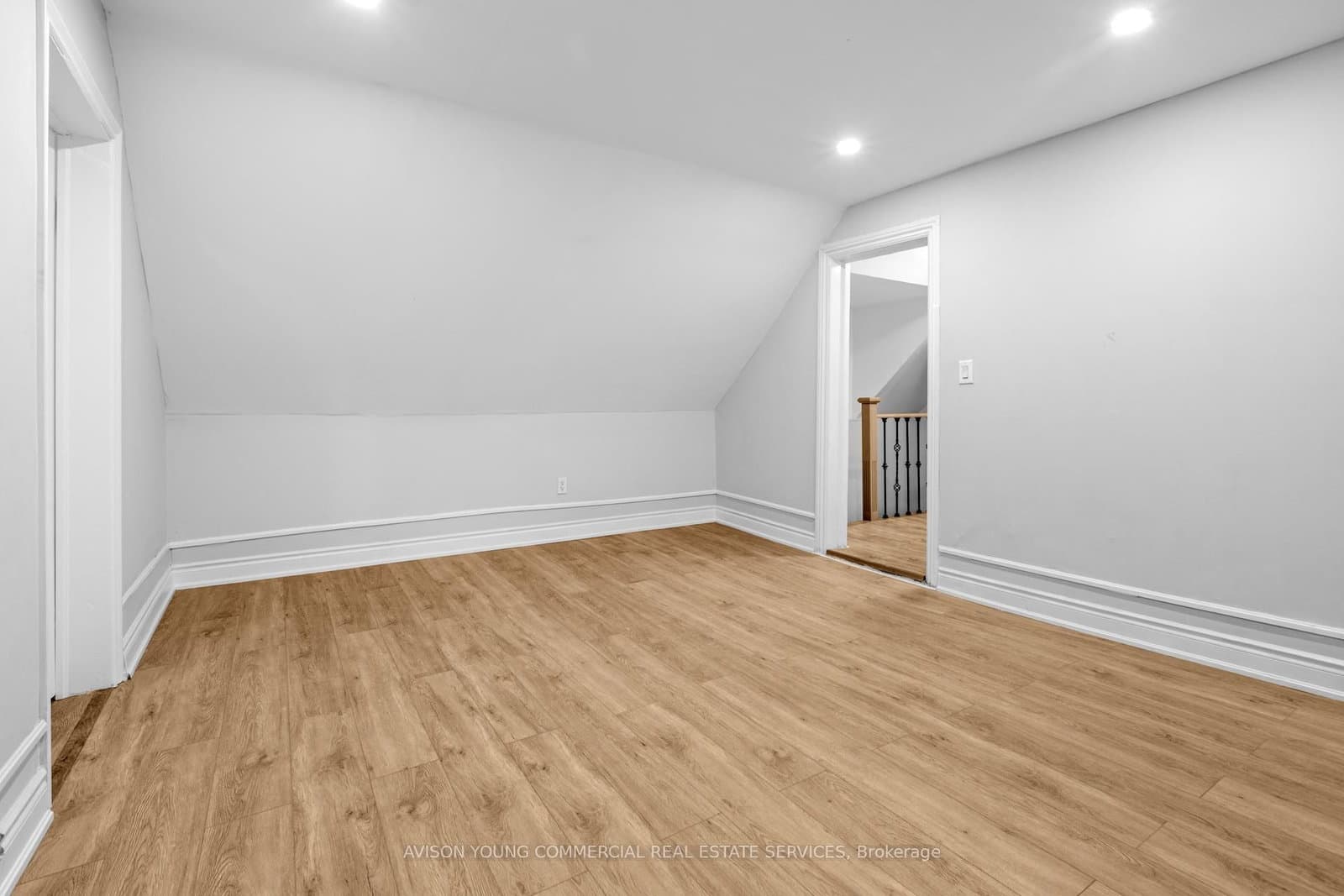 168 O'Connor Street thumbnail 14