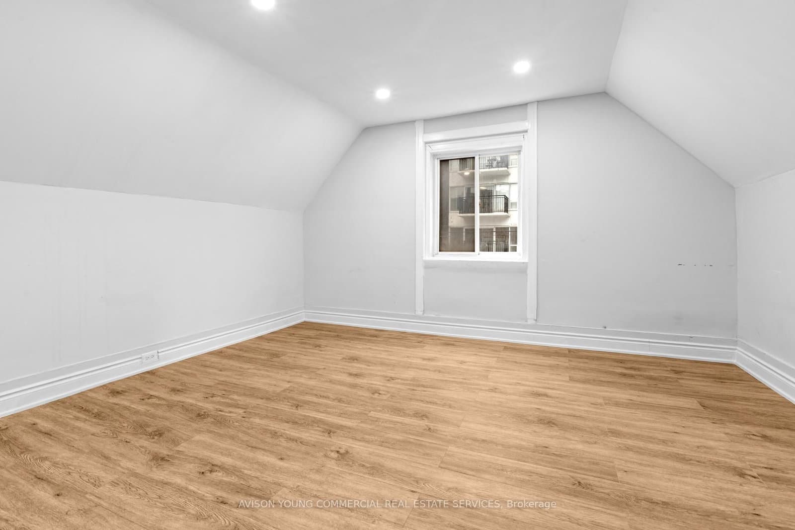 168 O'Connor Street thumbnail 15