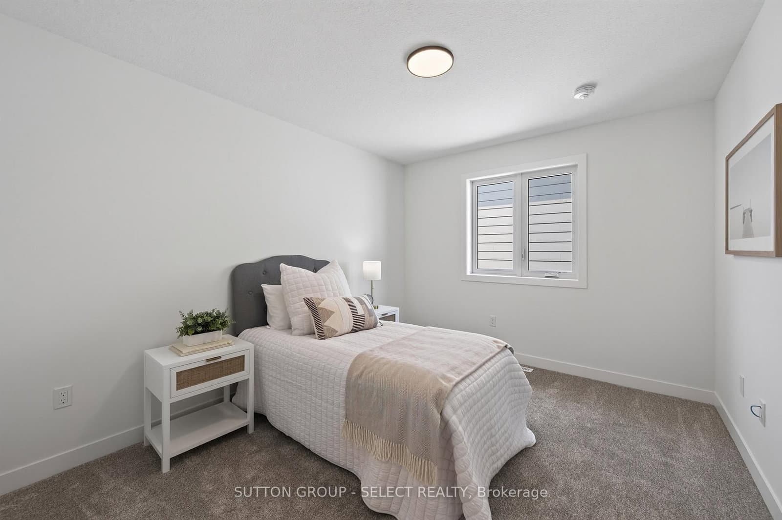 1898 Fountain Grass Drive thumbnail 29