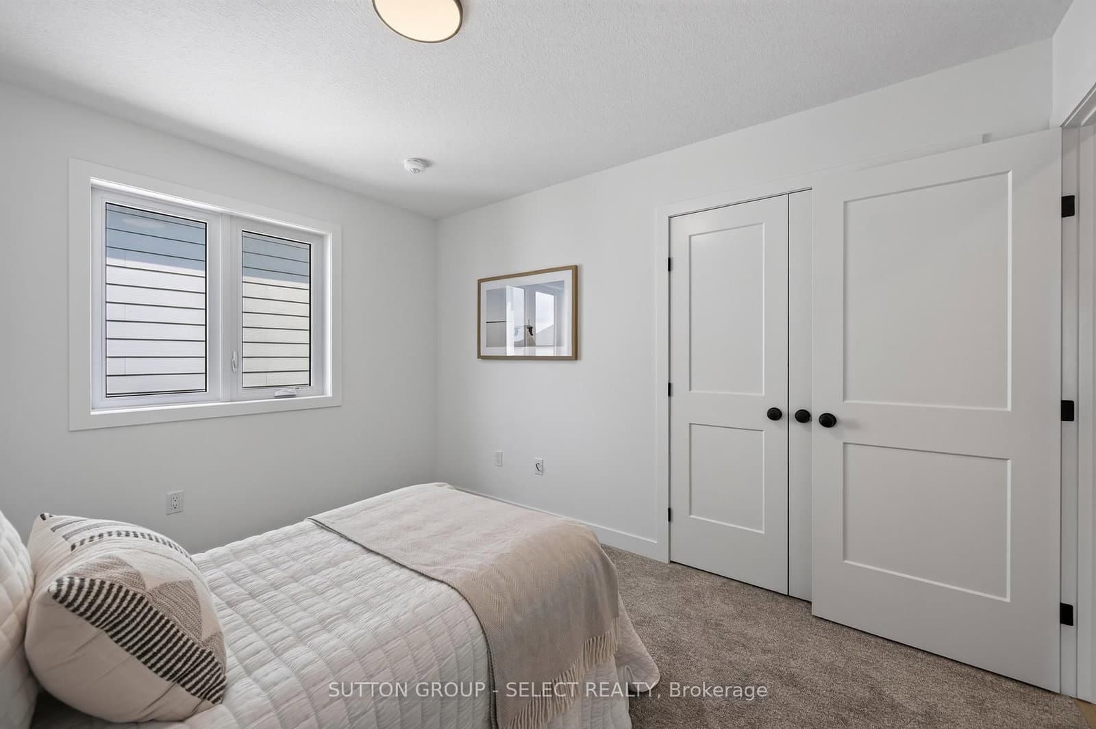 1898 Fountain Grass Drive thumbnail 30