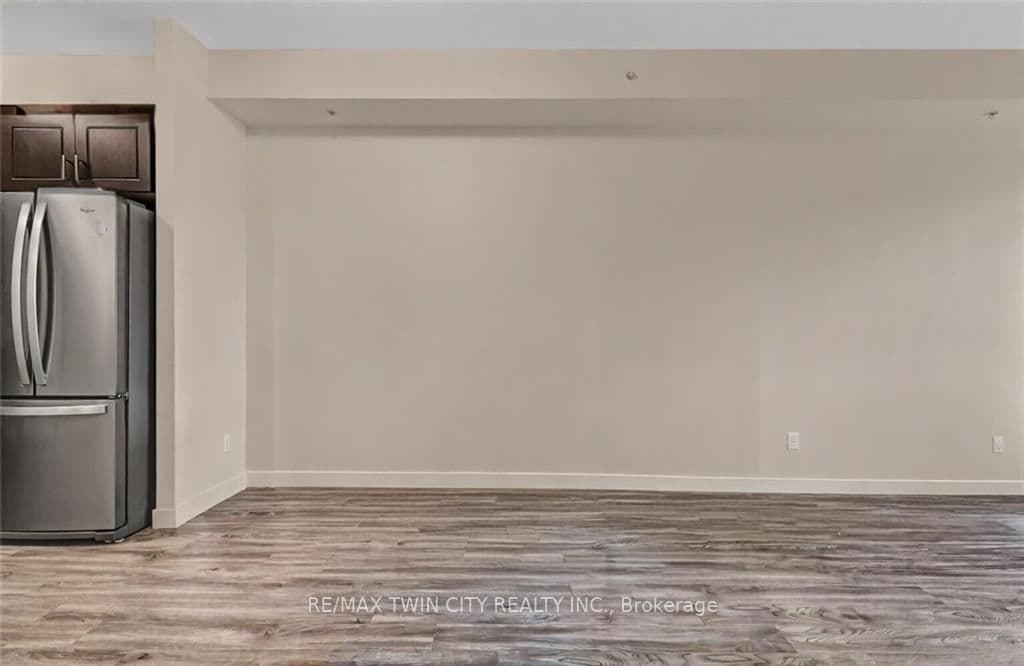 128 King Street, Unit 807 thumbnail 10