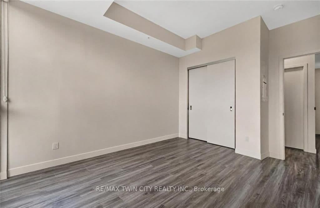 128 King Street, Unit 807 thumbnail 15