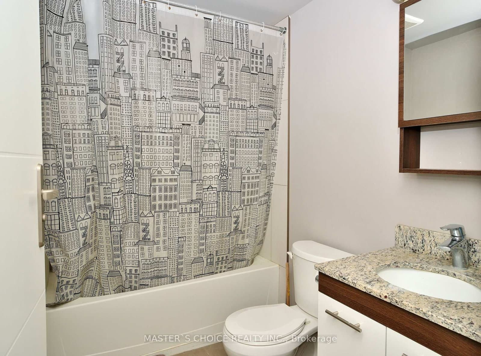 308 Lester Street, Unit 605 thumbnail 18