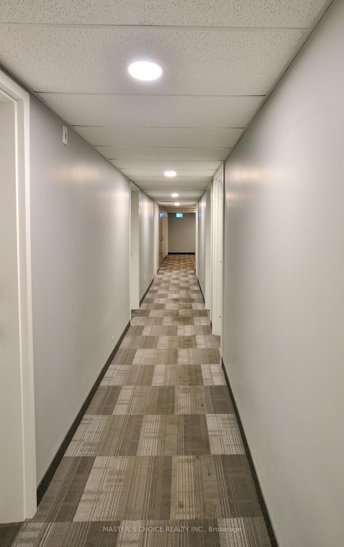 308 Lester Street, Unit 605 thumbnail 4