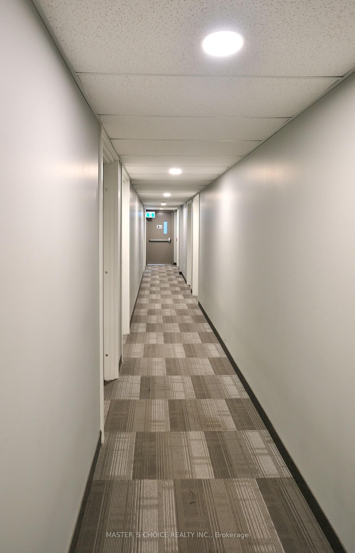 308 Lester Street, Unit 605 thumbnail 5