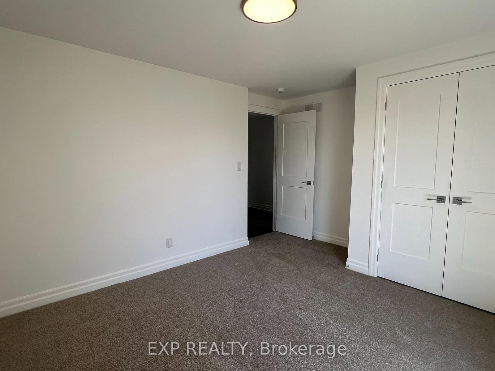 7532 Splendour Drive, Unit Upper thumbnail 18