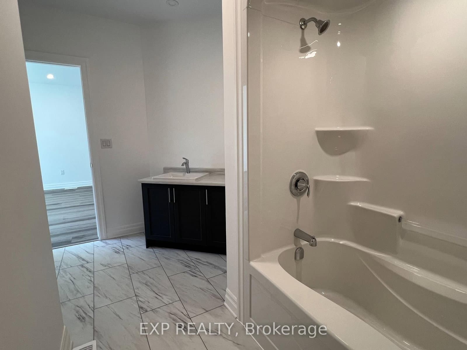 7532 Splendour Drive, Unit Main thumbnail 12
