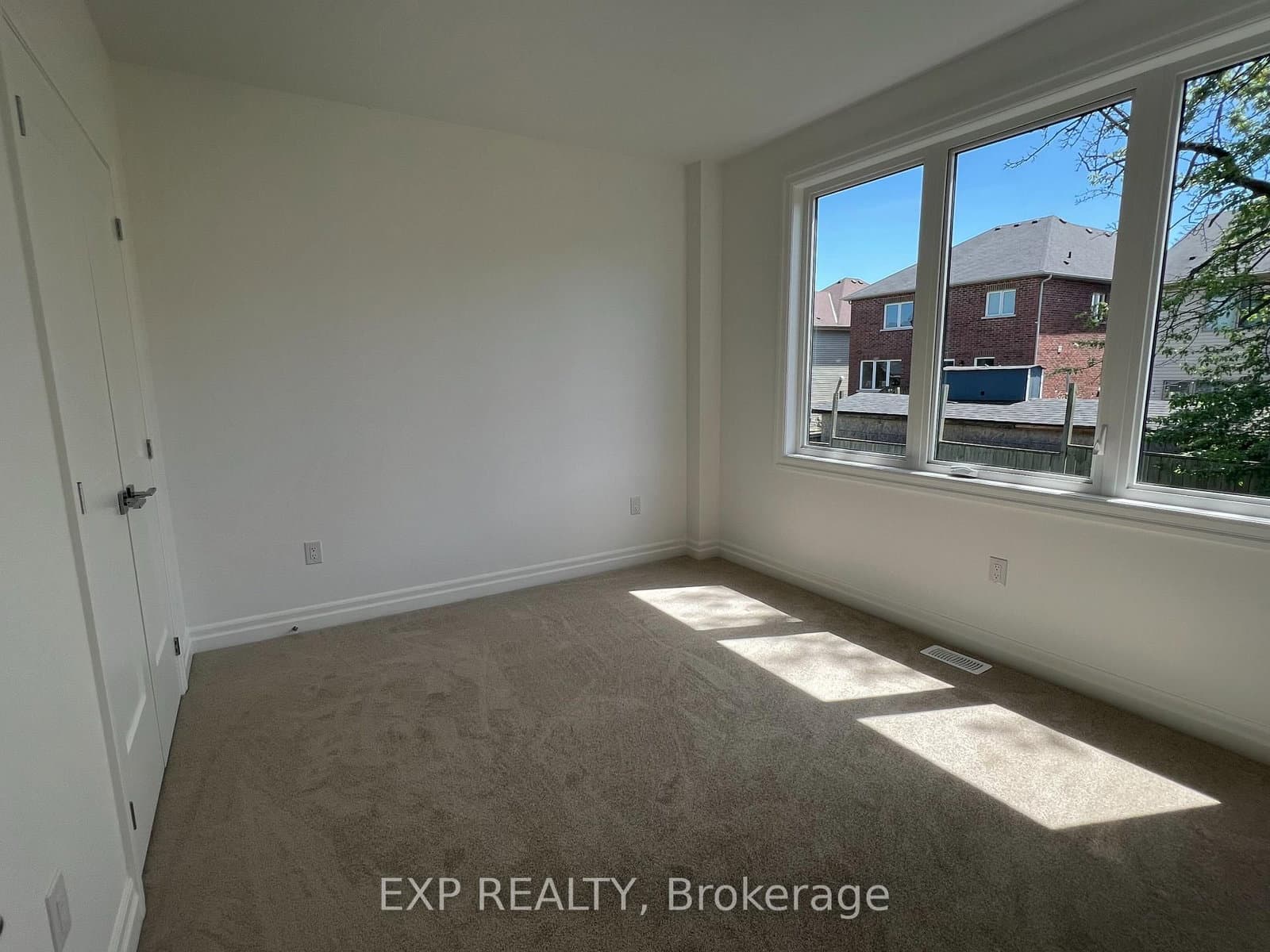7532 Splendour Drive, Unit Main thumbnail 7
