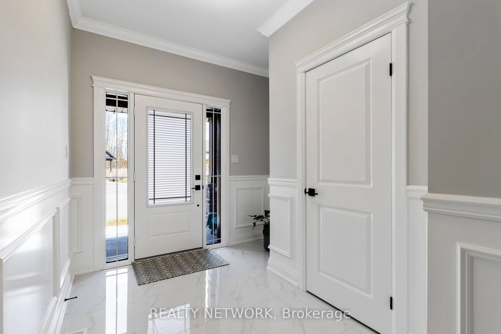 24 Tamarack Way thumbnail 4
