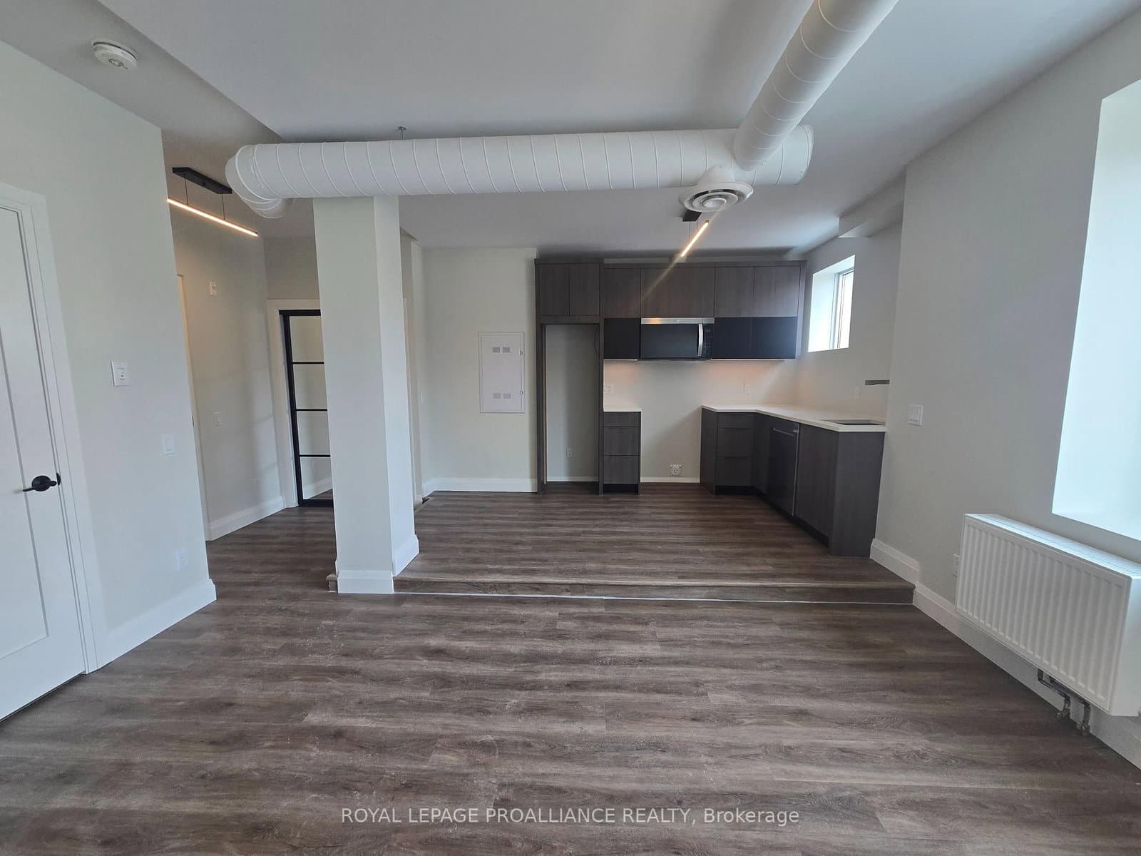 241 Front Street, Unit 202 thumbnail 6