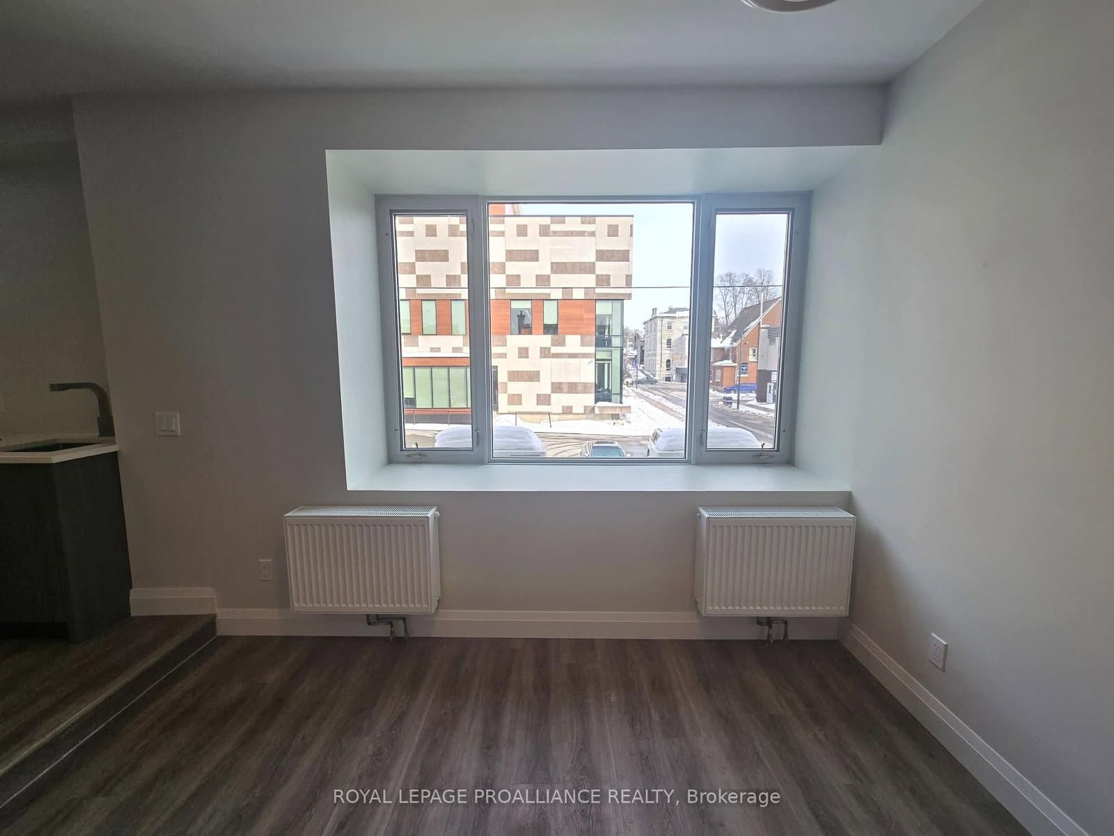 241 Front Street, Unit 202 thumbnail 7