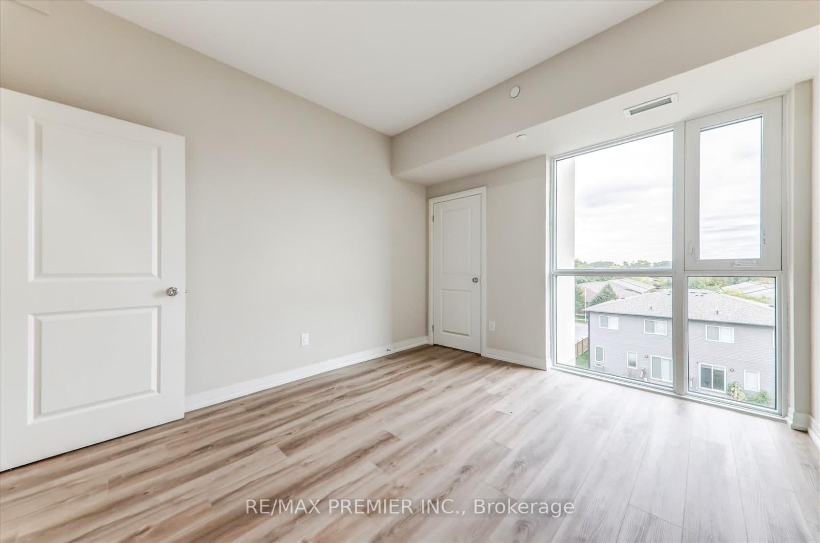 50 Herrick Avenue, Unit LP-17 thumbnail 24