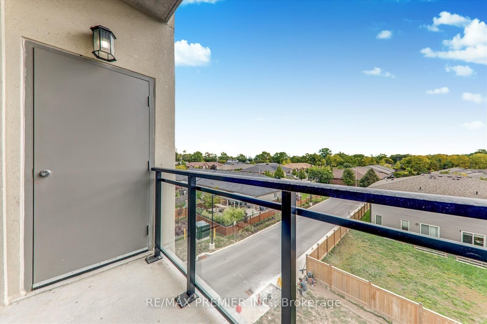50 Herrick Avenue, Unit LP-17 thumbnail 27
