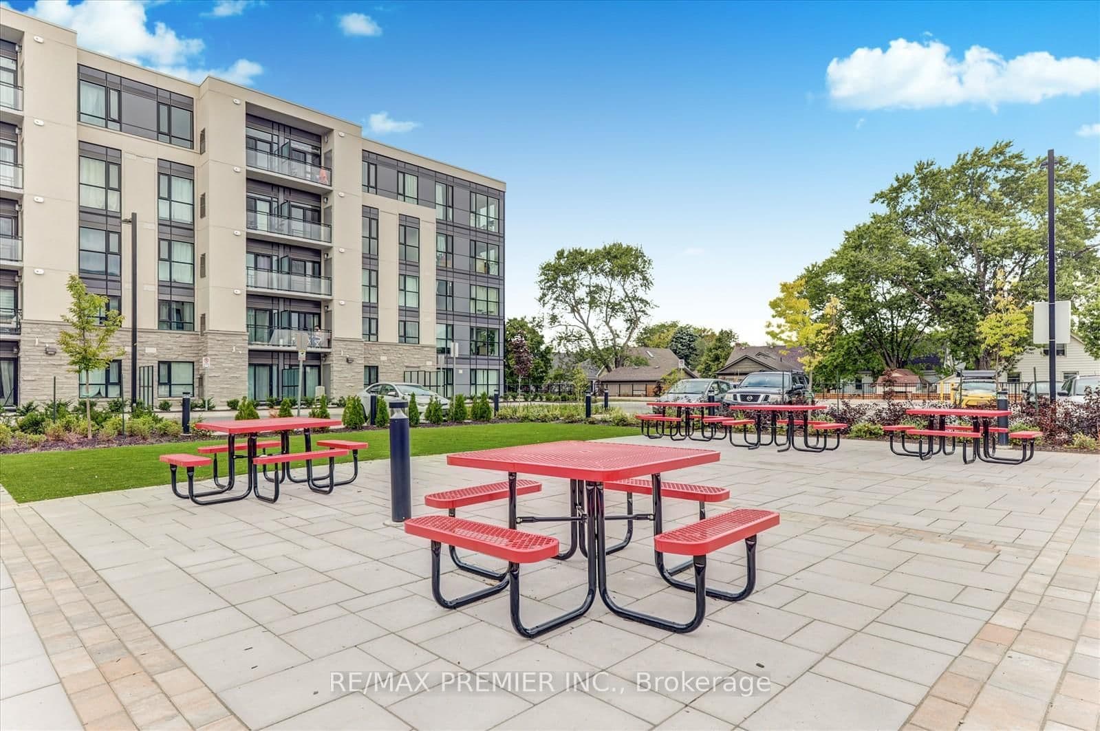 50 Herrick Avenue, Unit LP-17 thumbnail 28