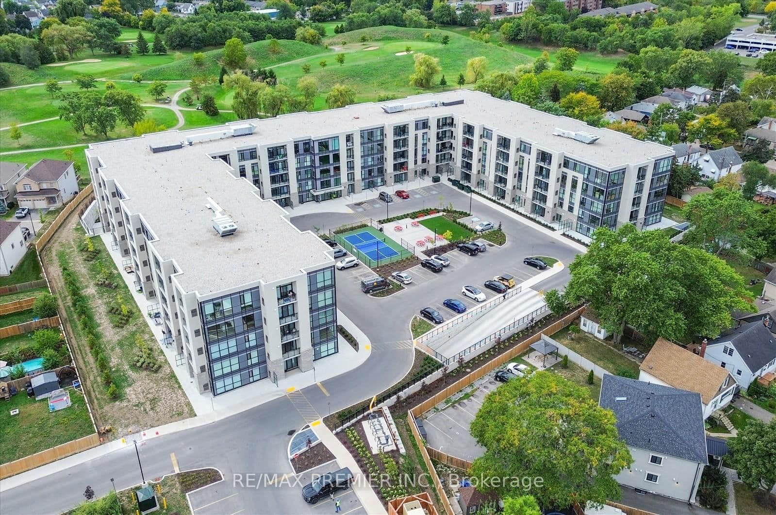 50 Herrick Avenue, Unit LP-17 thumbnail 3