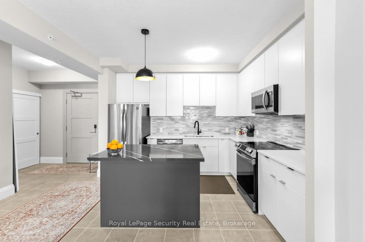 73 Arthur Street, Unit 807 thumbnail 17