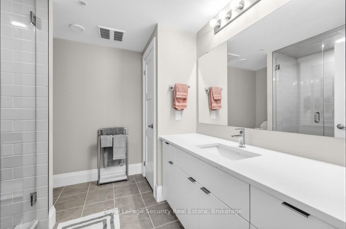 73 Arthur Street, Unit 807 thumbnail 26