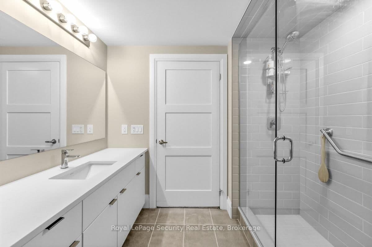 73 Arthur Street, Unit 807 thumbnail 27