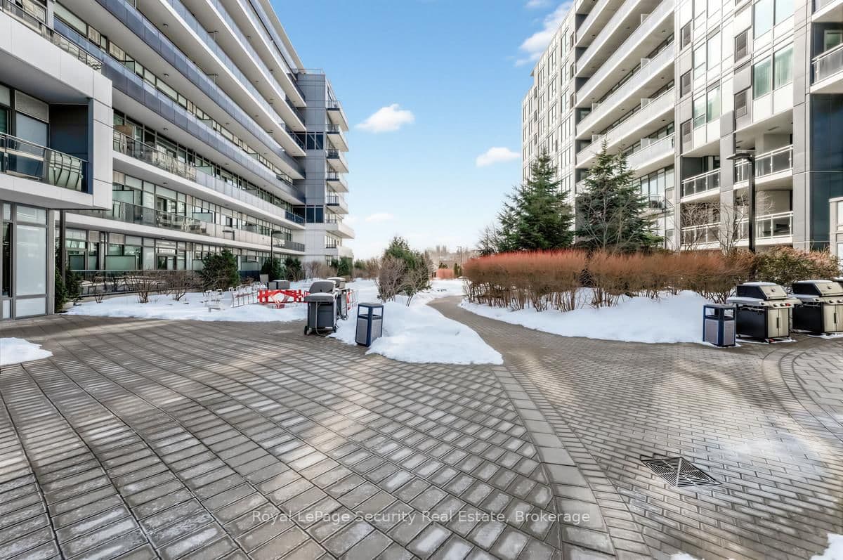 73 Arthur Street, Unit 807 thumbnail 32