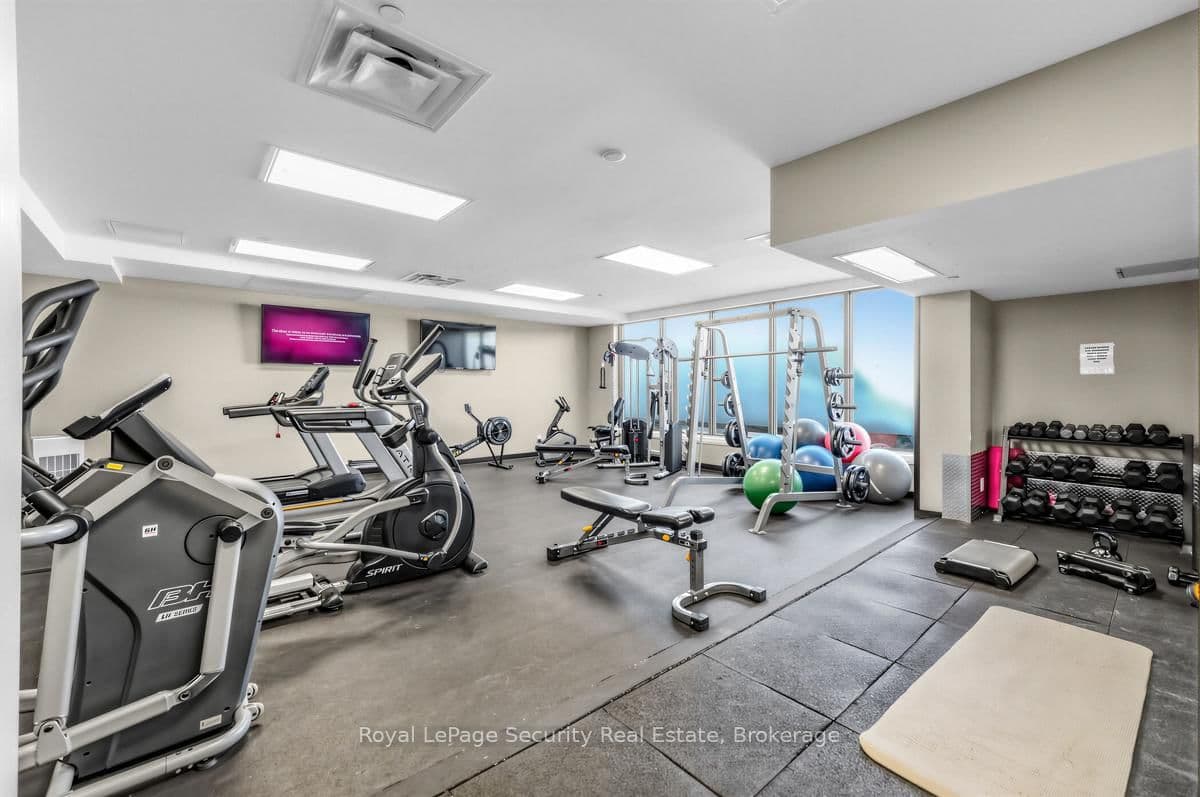 73 Arthur Street, Unit 807 thumbnail 33