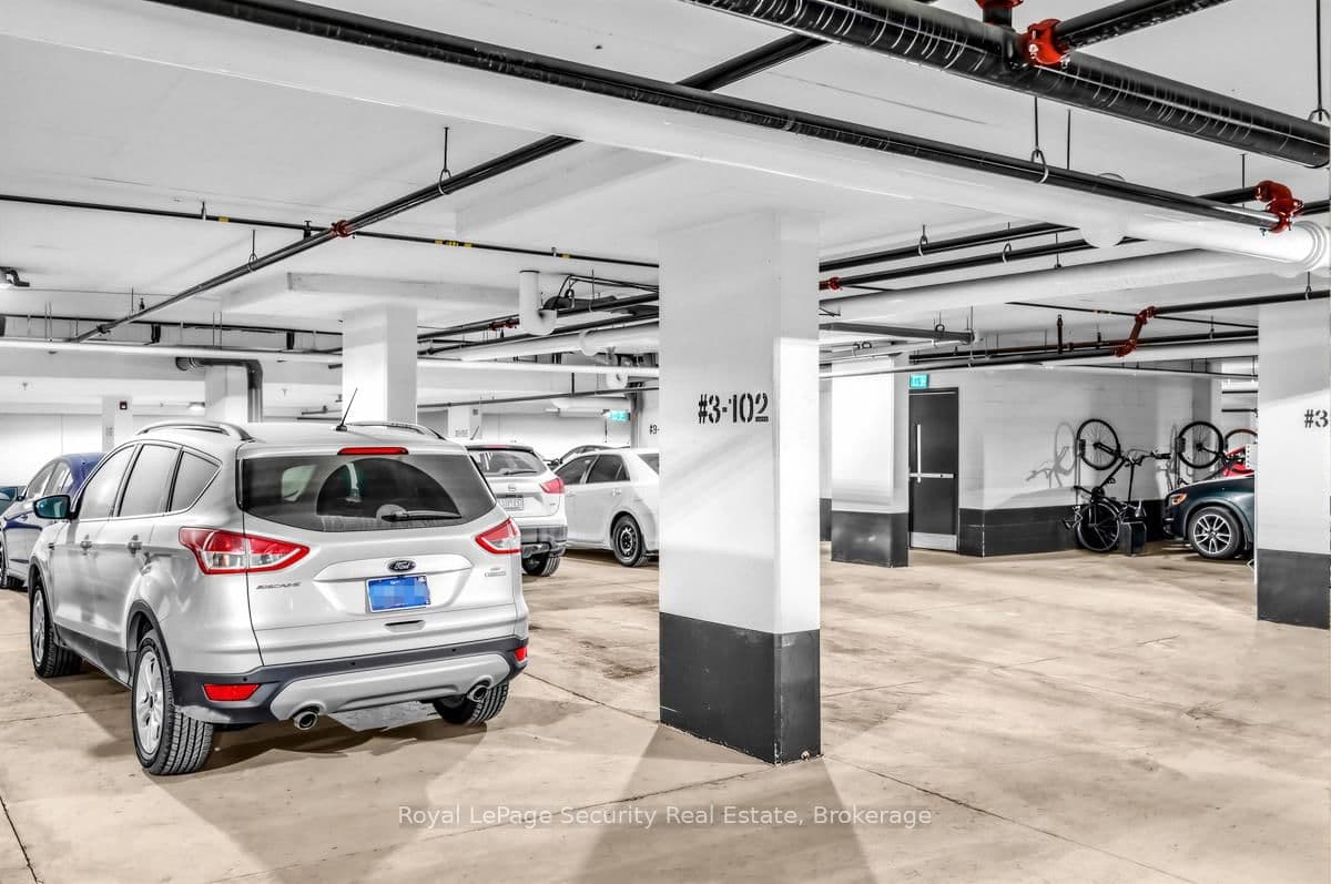 73 Arthur Street, Unit 807 thumbnail 34