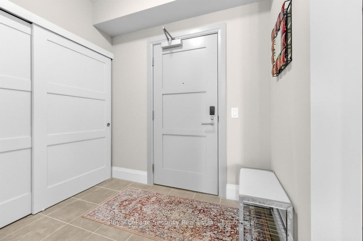 73 Arthur Street, Unit 807 thumbnail 7