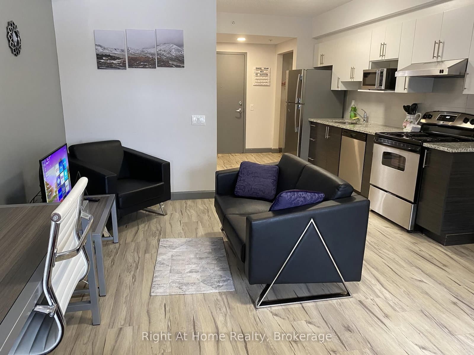 258A Sunview Street, Unit 1710 thumbnail 12