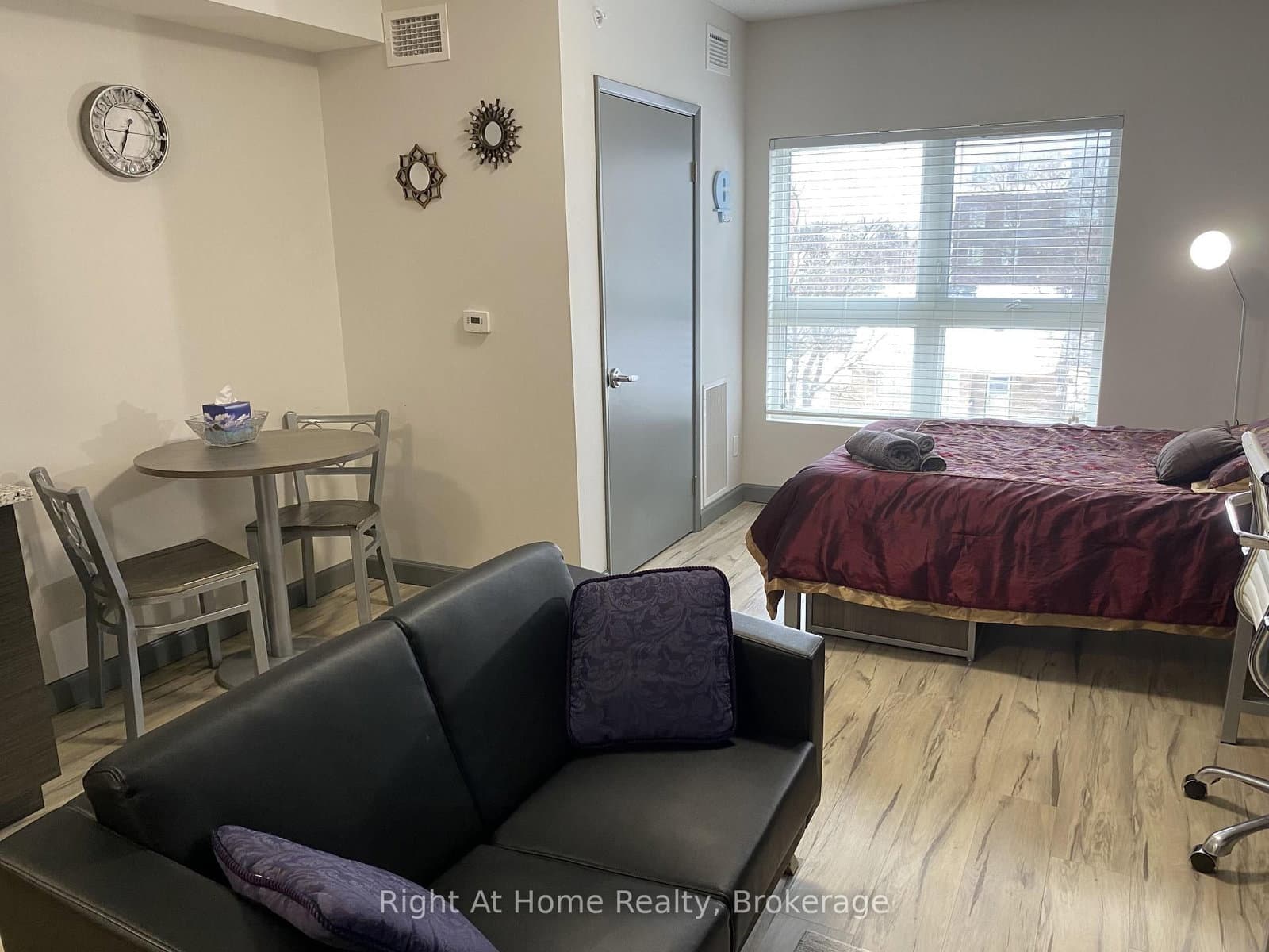 258A Sunview Street, Unit 1710 thumbnail 15