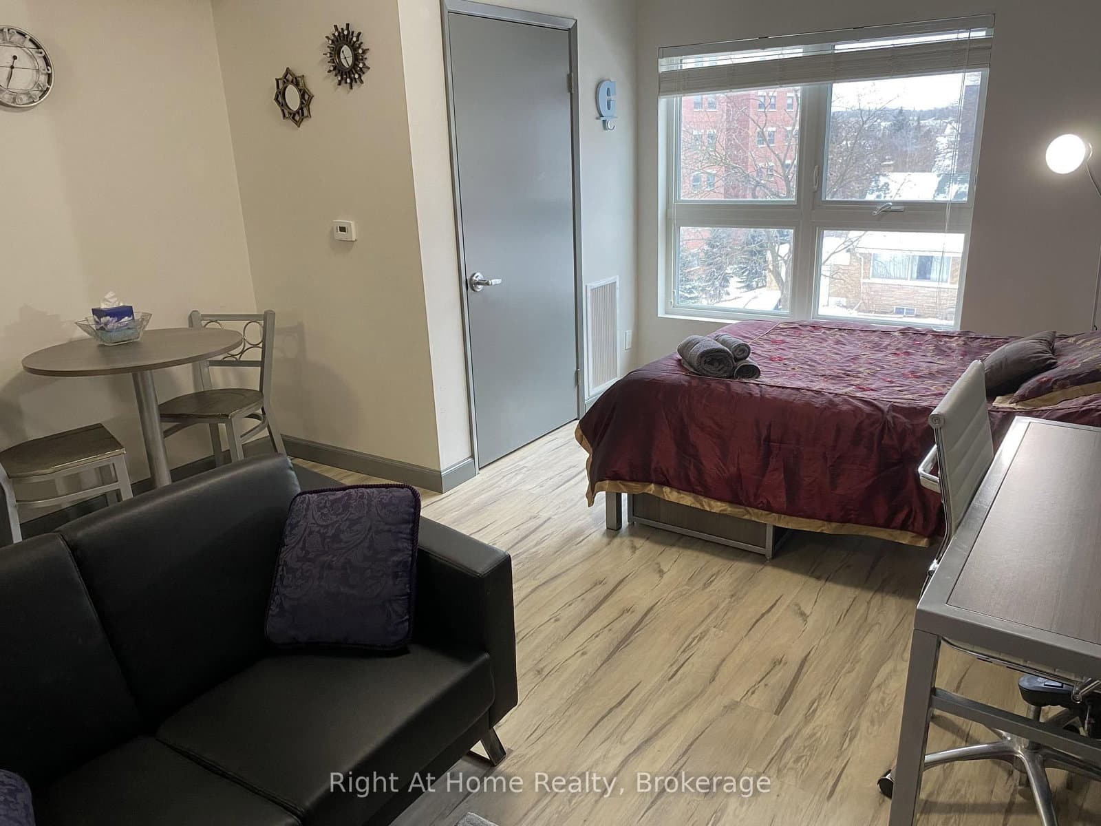 258A Sunview Street, Unit 1710 thumbnail 8