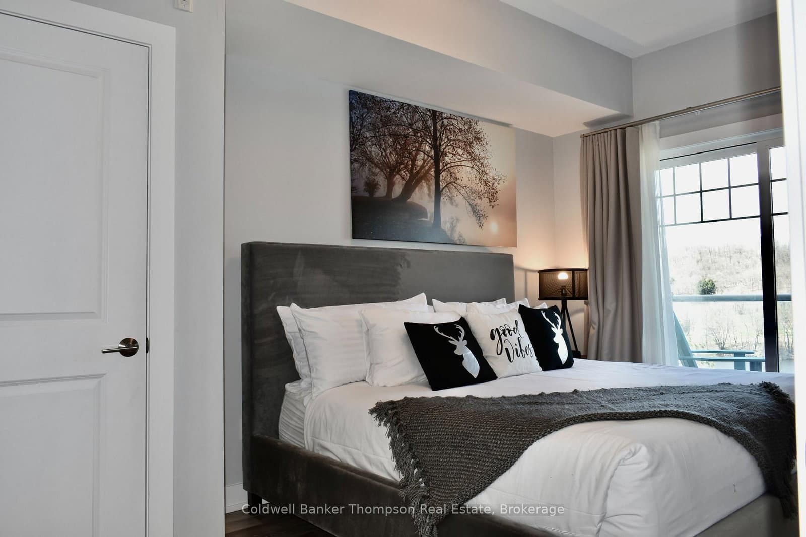 25 PEN LAKE POINT Road, Unit 404 thumbnail 18