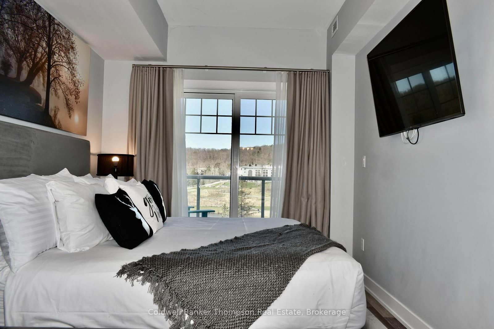 25 PEN LAKE POINT Road, Unit 404 thumbnail 20