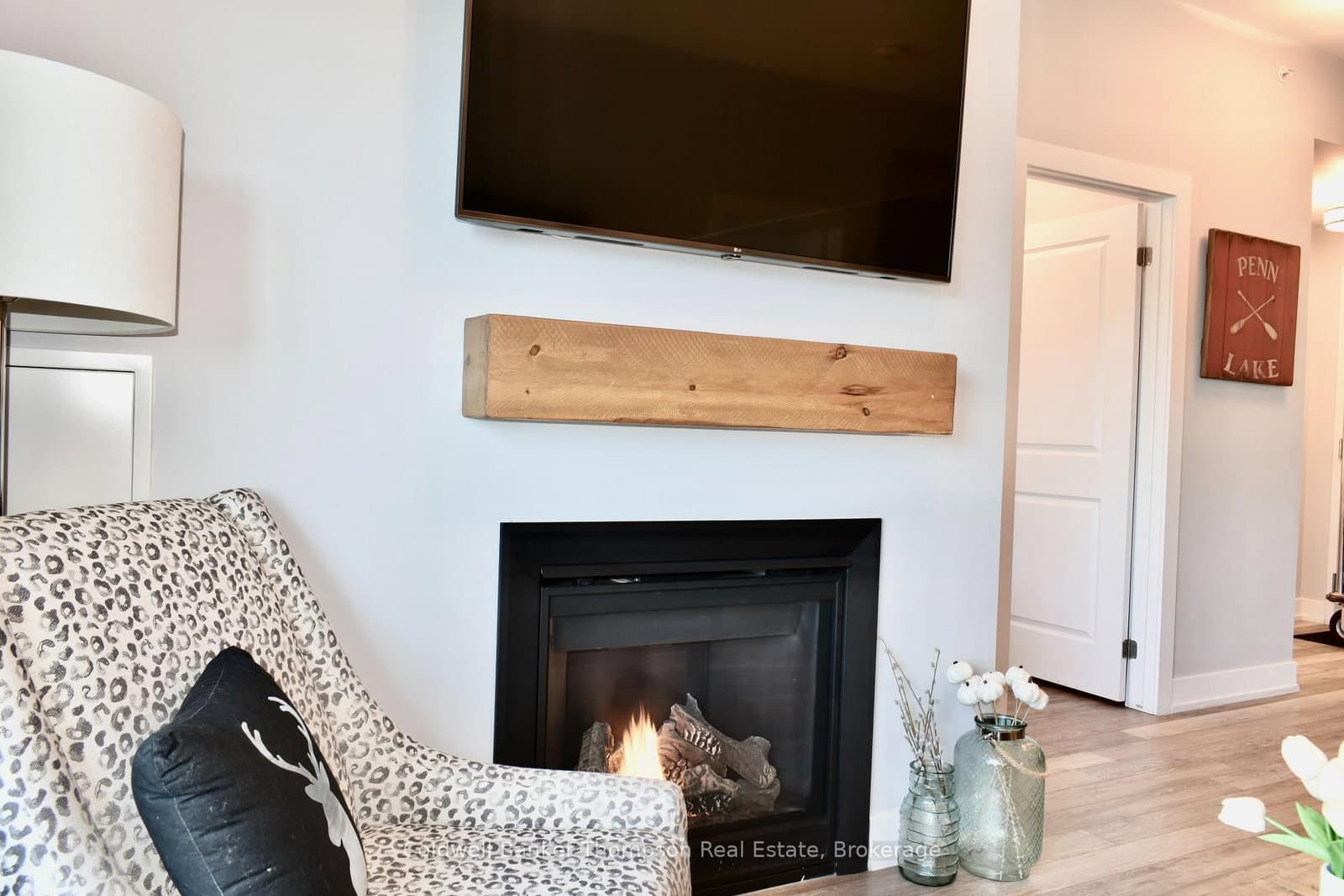 25 PEN LAKE POINT Road, Unit 404 thumbnail 9