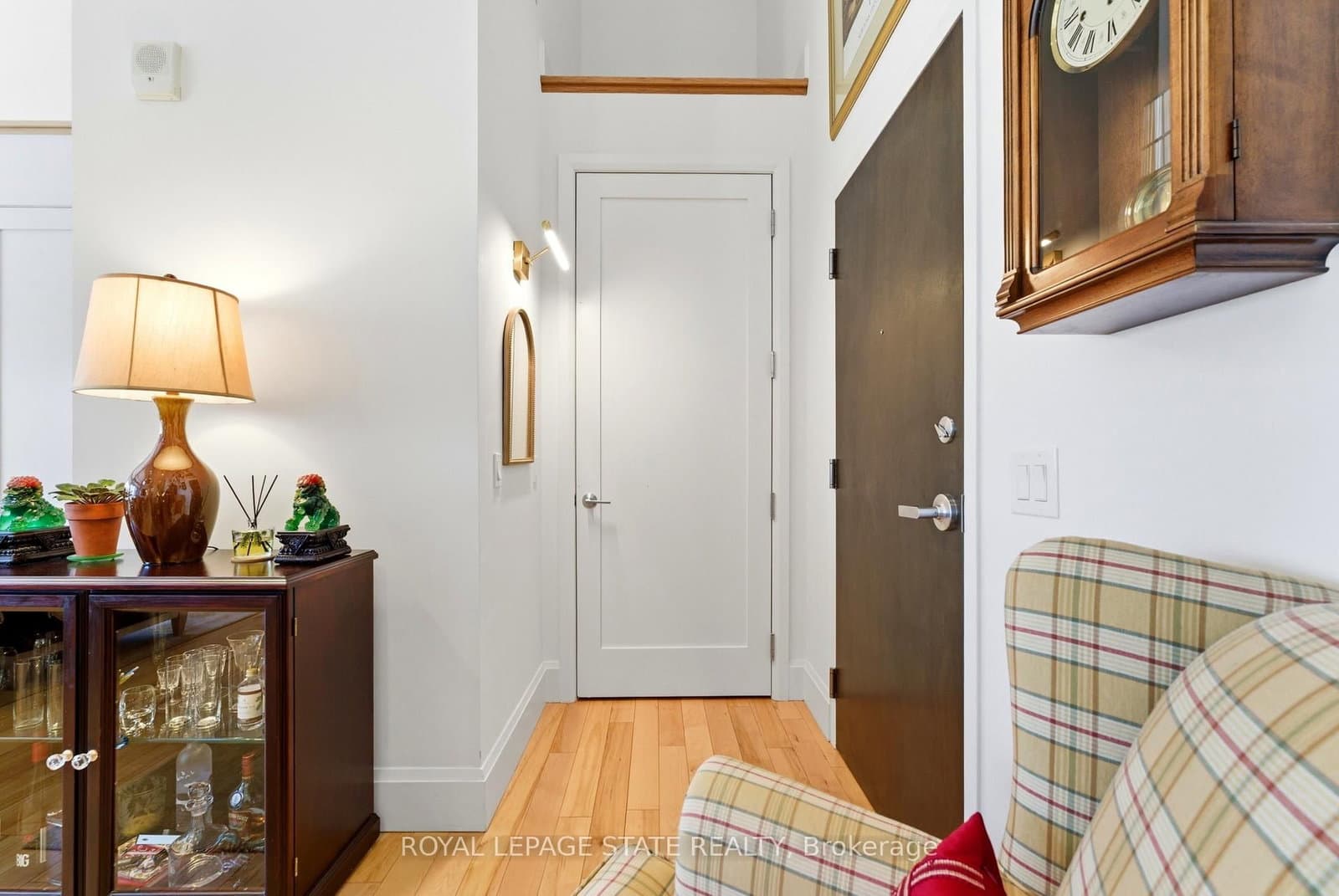 112 King Street E, Unit PH4 thumbnail 5