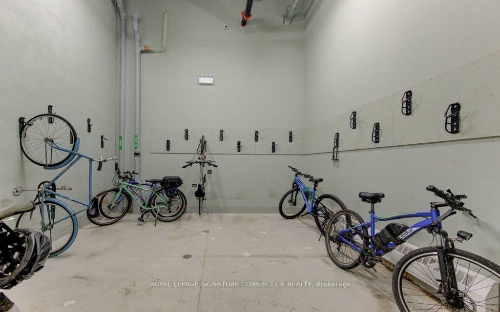 250 Albert Street, Unit 705 thumbnail 12