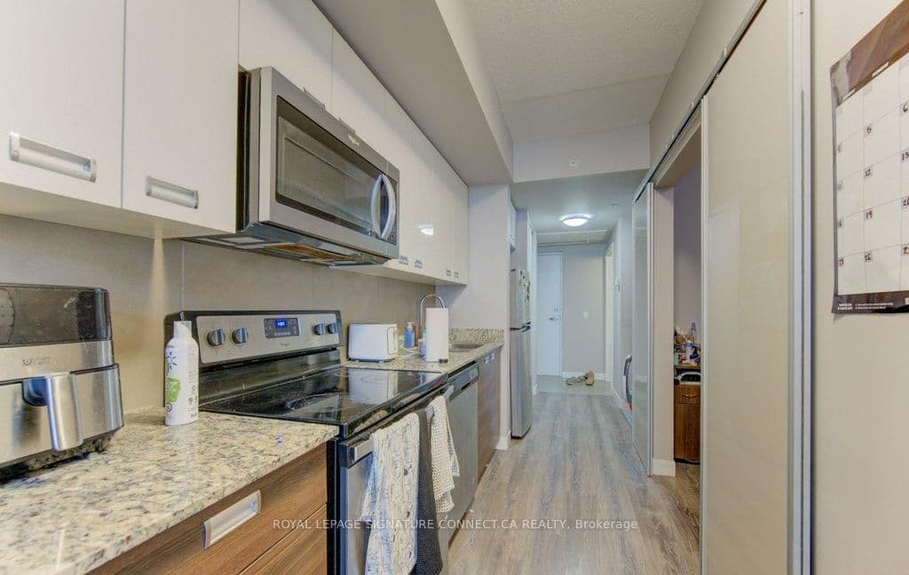 250 Albert Street, Unit 705 thumbnail 17