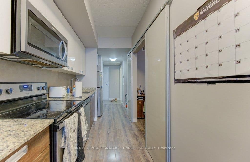 250 Albert Street, Unit 705 thumbnail 18