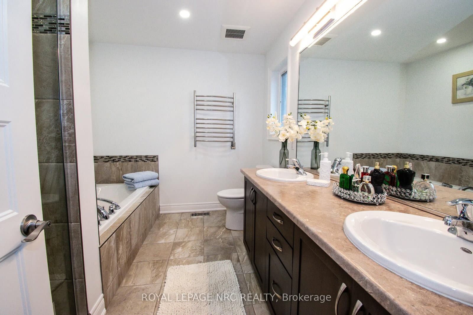 197 Timberview Crescent thumbnail 23