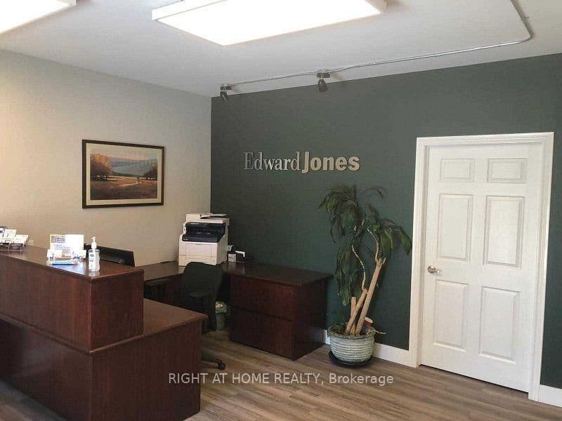 219 Dundas Street E, Unit 1 thumbnail 5