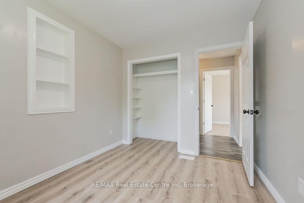 353 Wellington Street E thumbnail 21