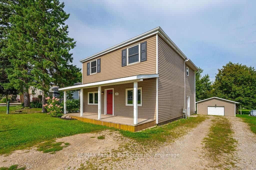 353 Wellington Street E thumbnail 3