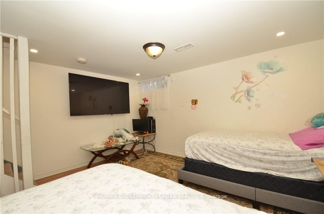 490 GREY Street E, Unit 23 thumbnail 11