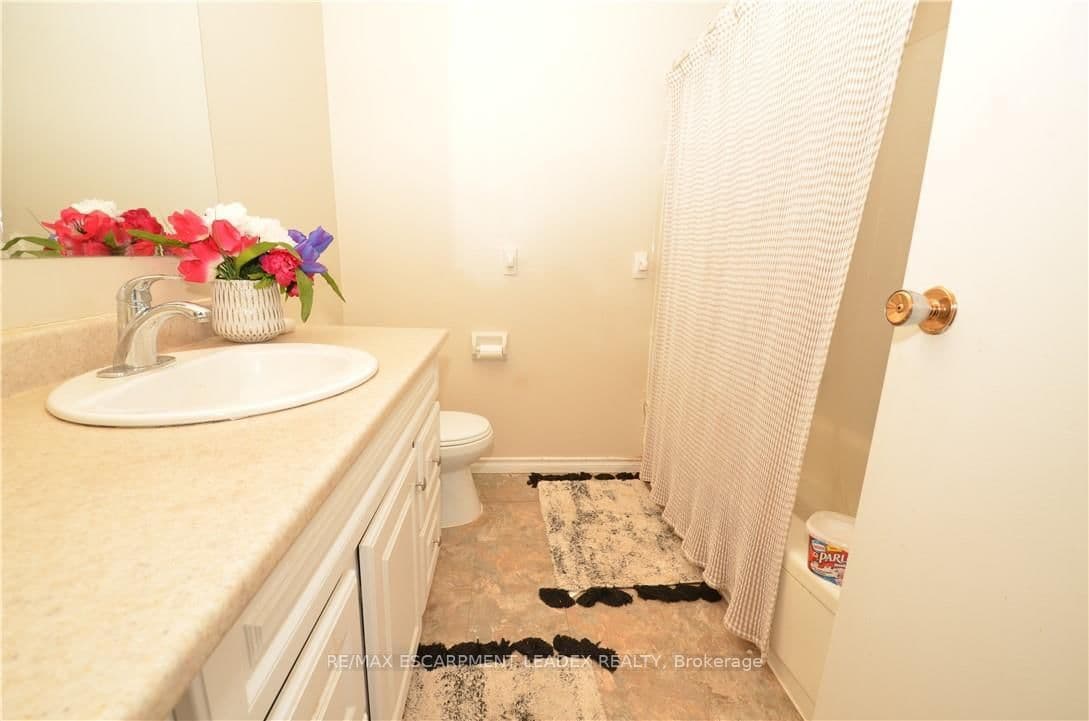 490 GREY Street E, Unit 23 thumbnail 13
