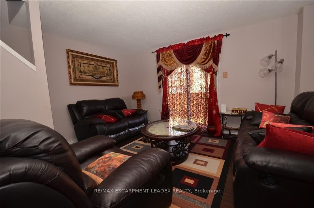 490 GREY Street E, Unit 23 thumbnail 3