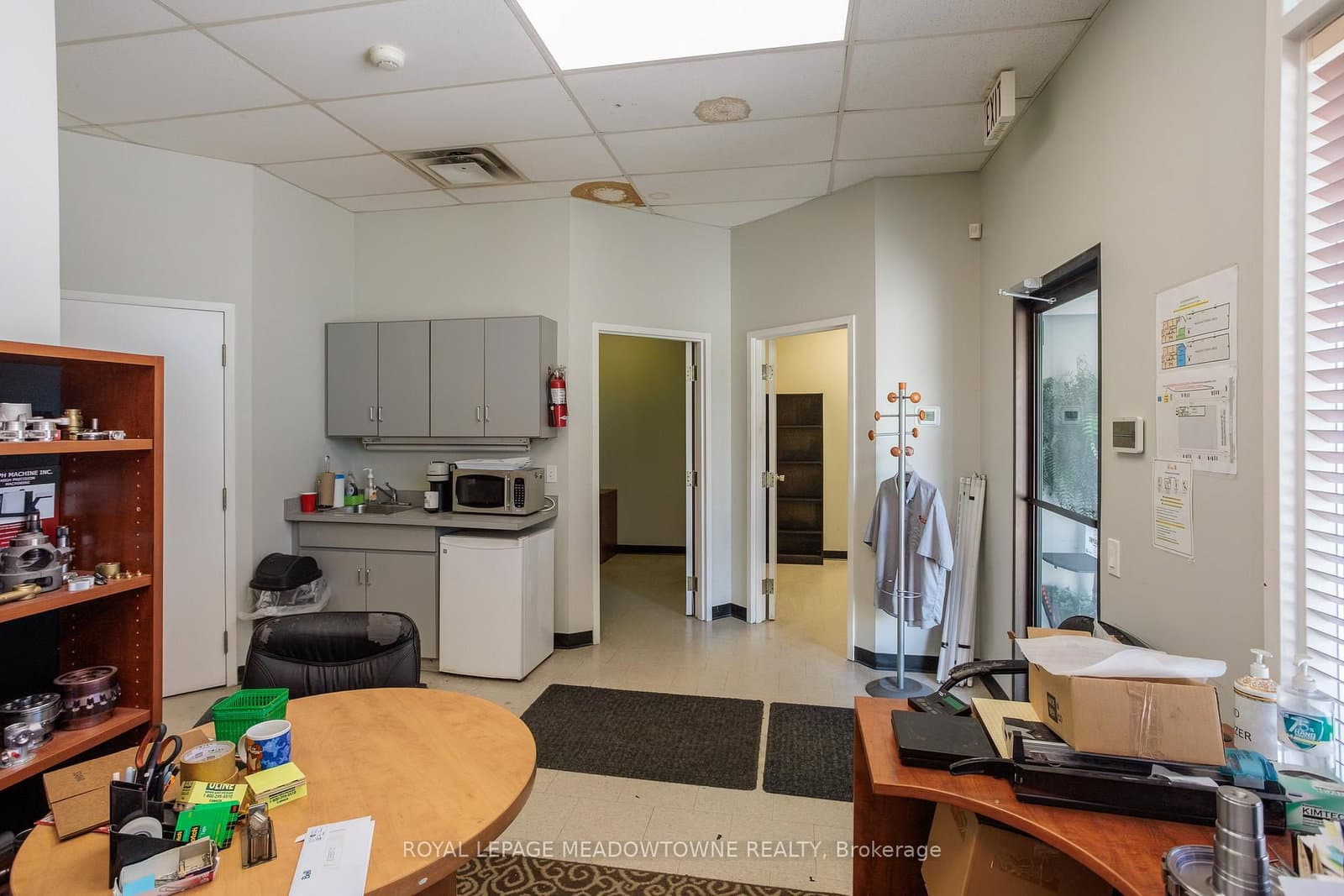 685 Speedvale Avenue, Unit B thumbnail 3