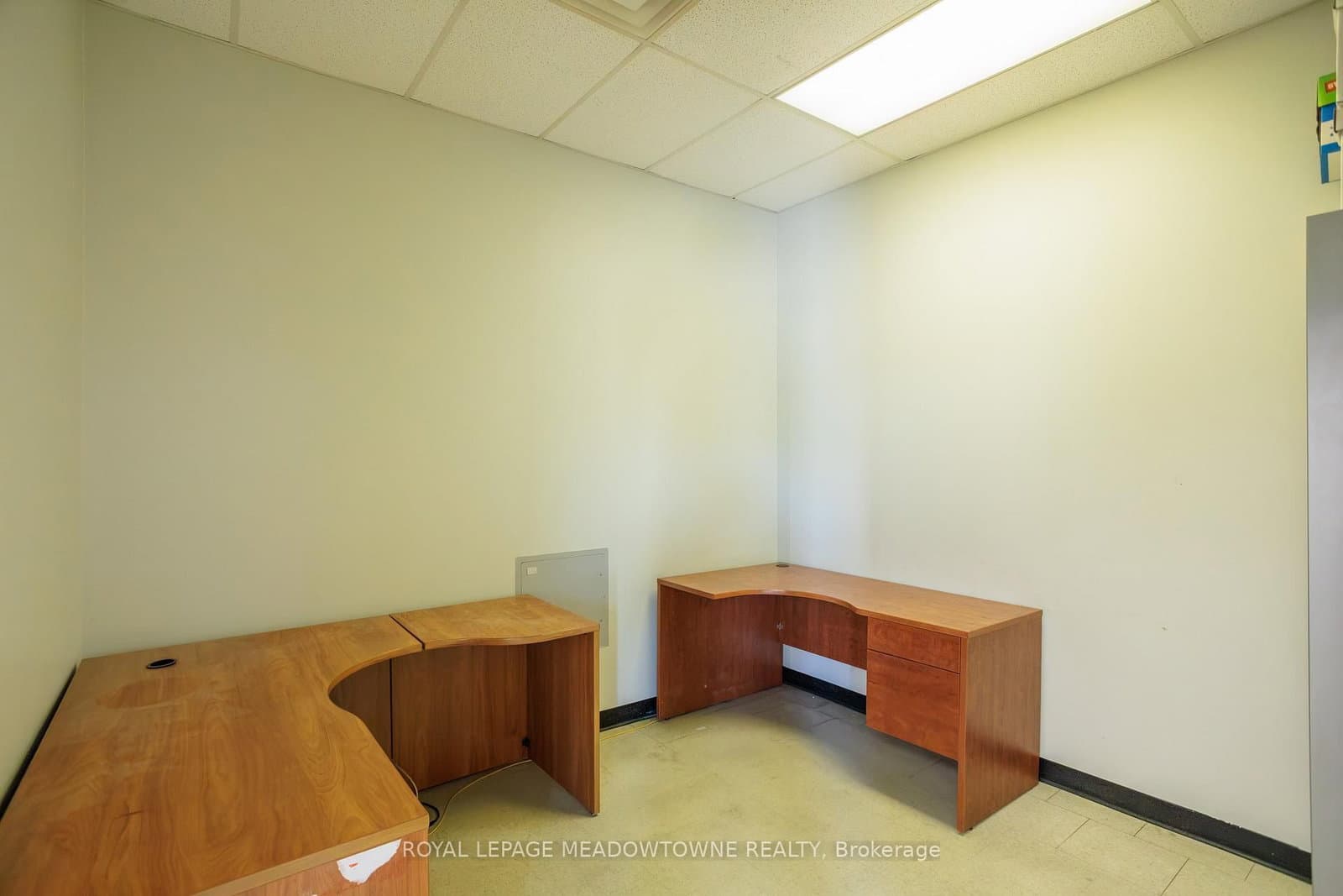 685 Speedvale Avenue, Unit B thumbnail 4