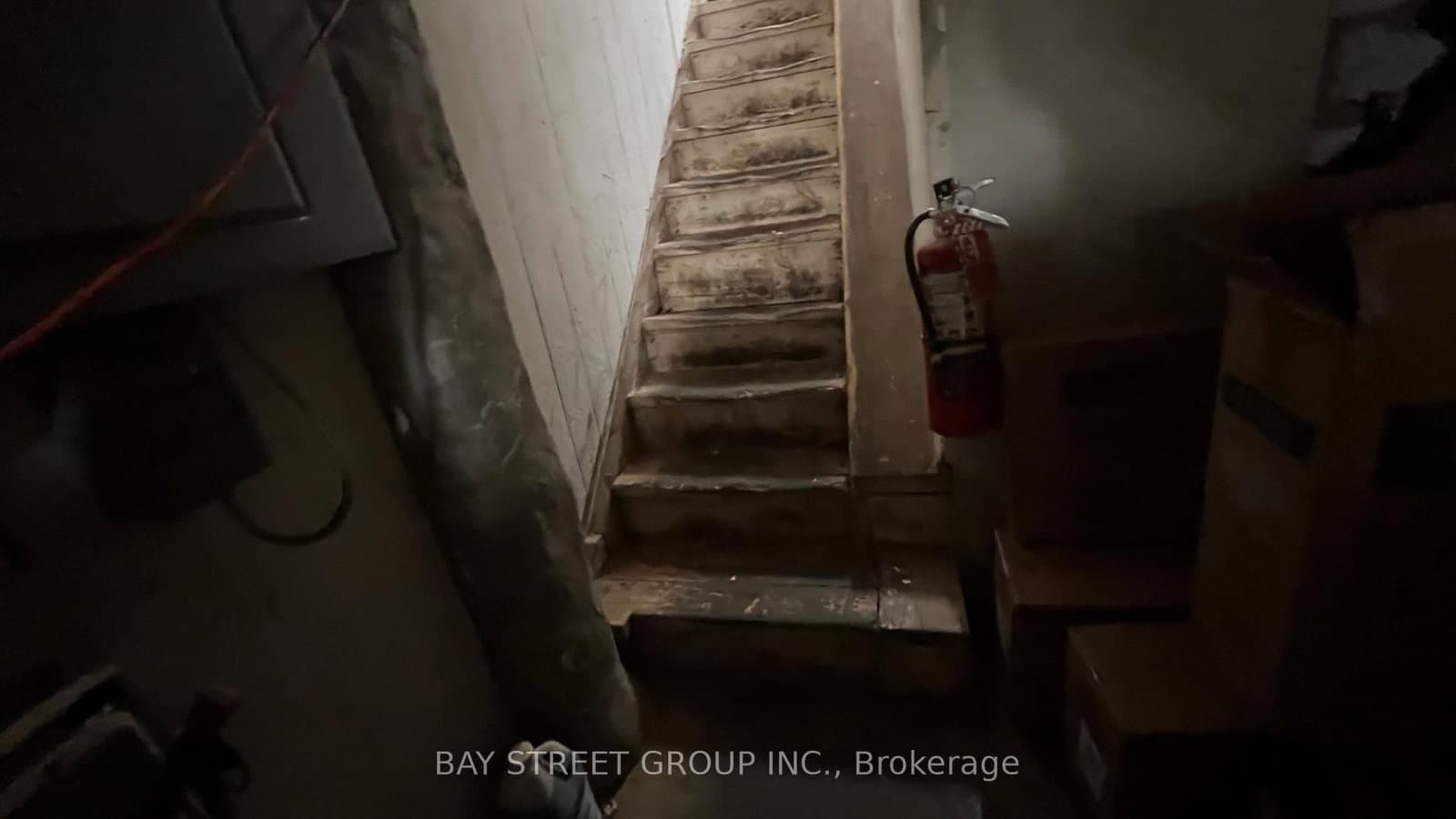 273 King Street E thumbnail 23